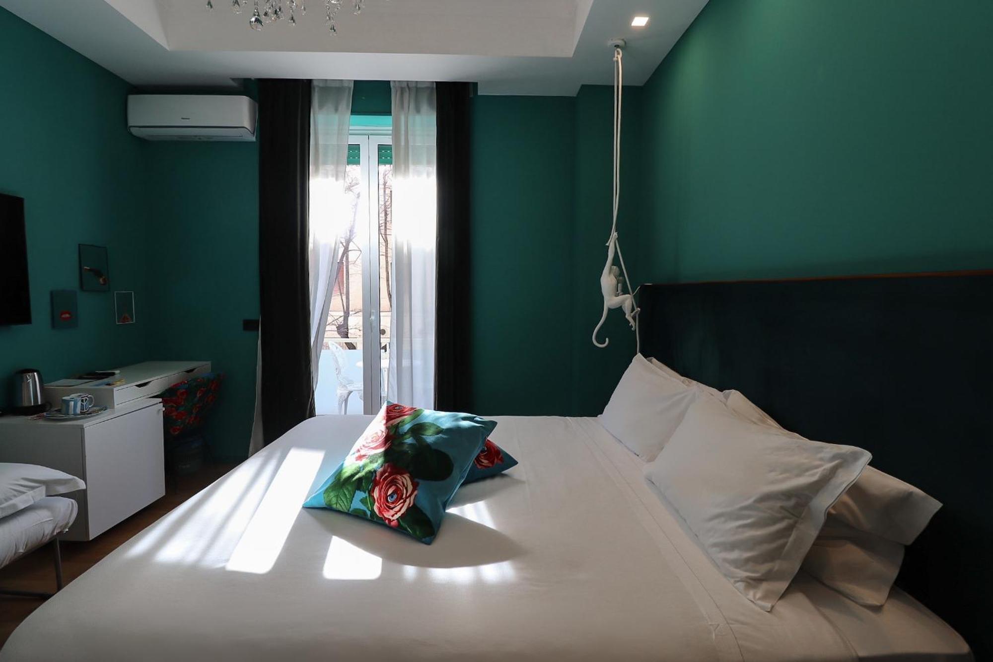 Aron Only Suites Bed And Breakfast Pescara Extérieur photo